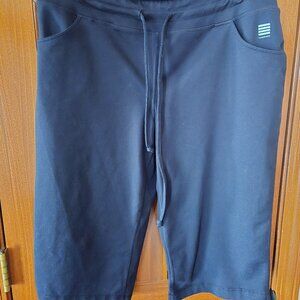 Women's Lands' End Black Drawstring Athleisure, Bermuda shorts, size Medium